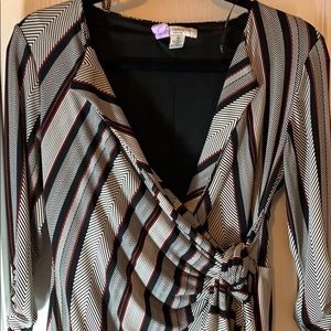 🥂EUC Liz Claiborne wrap dress size PM🥂